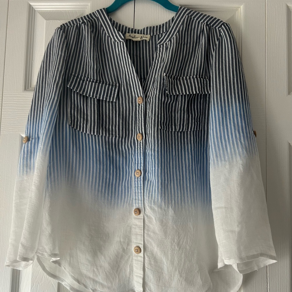 Button down blouse / Indigo Rose top / size M